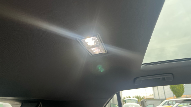 Volkswagen ID.3 150kW Family Pro Performance 58kWh 5dr Auto Electric Hatchback